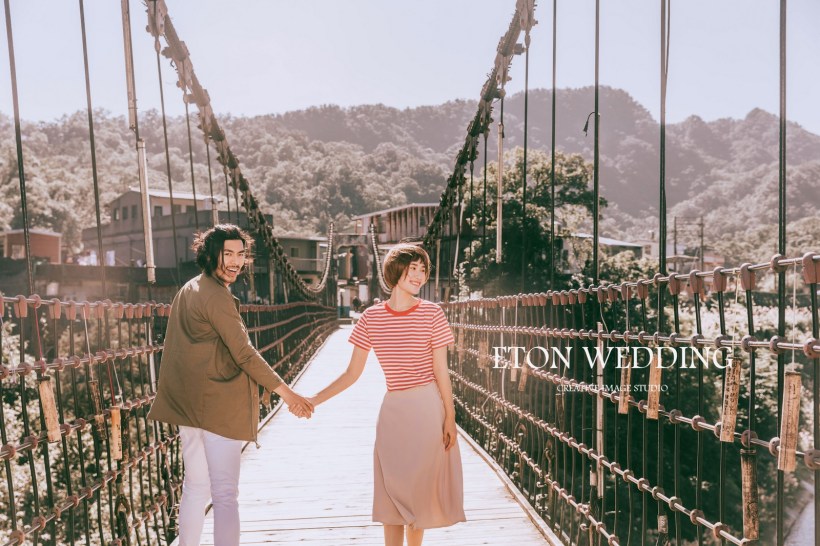 老街拍婚紗照,老街婚紗照,淡水婚紗照,十分婚紗照,婚紗照風格,婚紗照姿勢,拍婚紗照