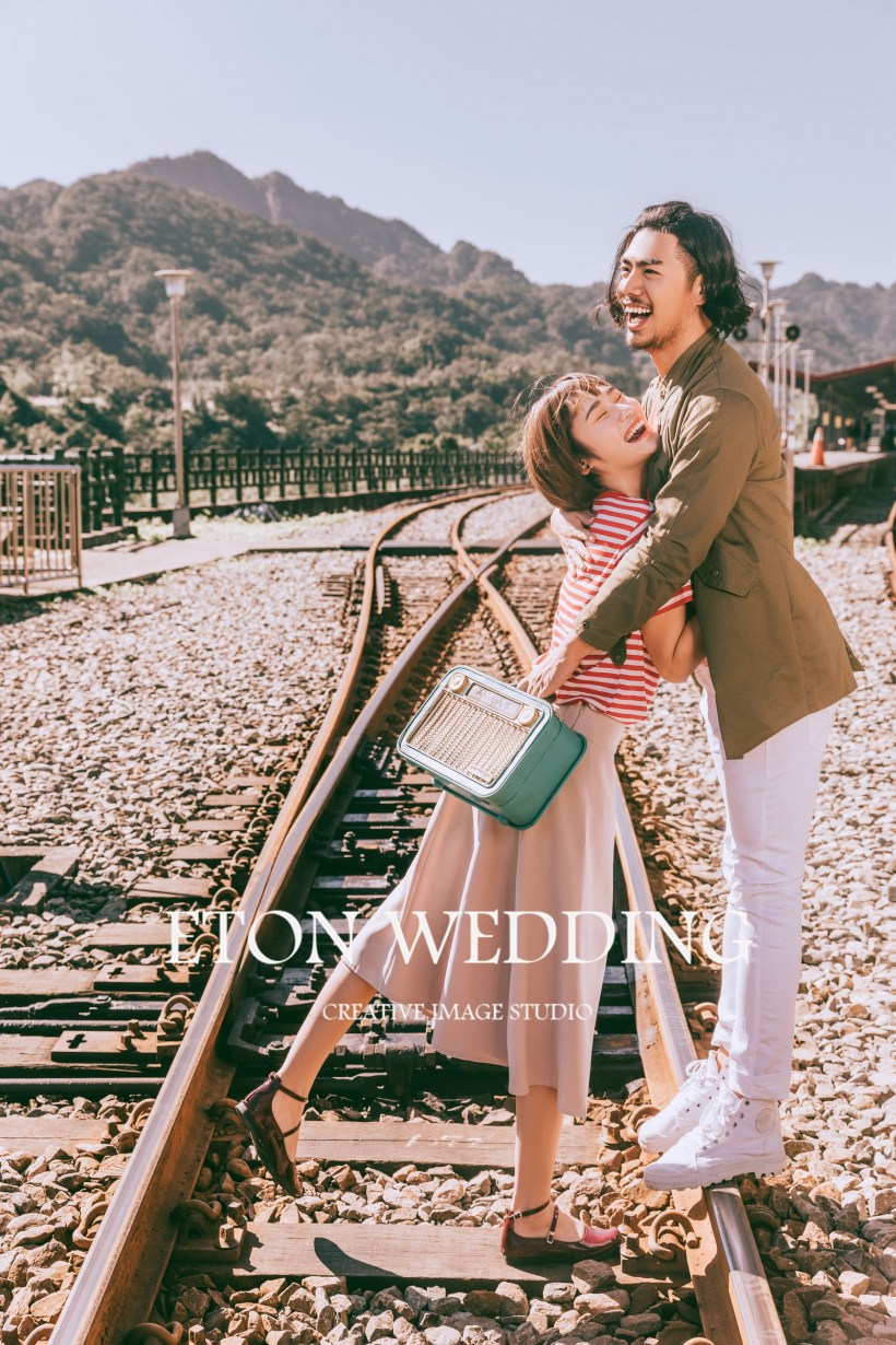 老街拍婚紗照,老街婚紗照,淡水婚紗照,十分婚紗照,婚紗照風格,婚紗照姿勢,拍婚紗照