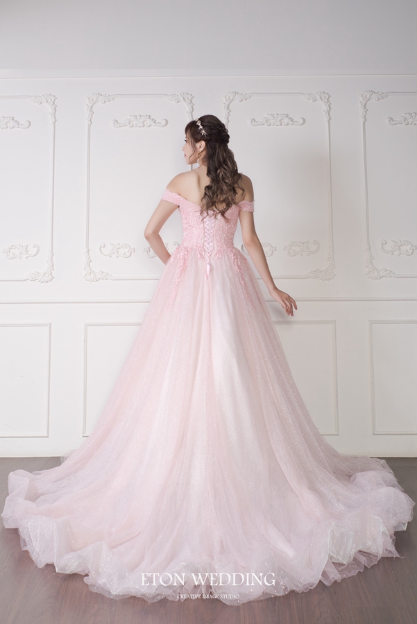 白紗晚禮服,晚禮服,禮服出租,婚紗禮服